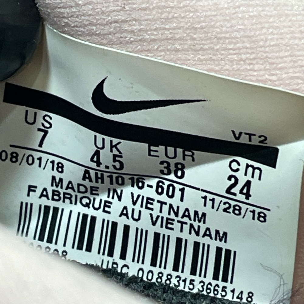 Women’s Nike Odyssey React Flyknit 2 Size 7 'Barely Rose' AH1016-601 - Picture 13 of 15